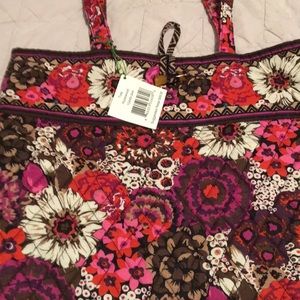 Vera Bradley NWT tote